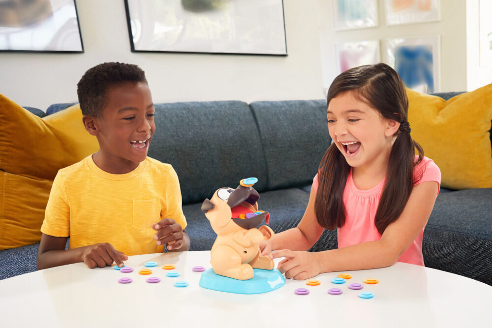 Thumbnail - Mattel Gnd65 Puglicious (d)