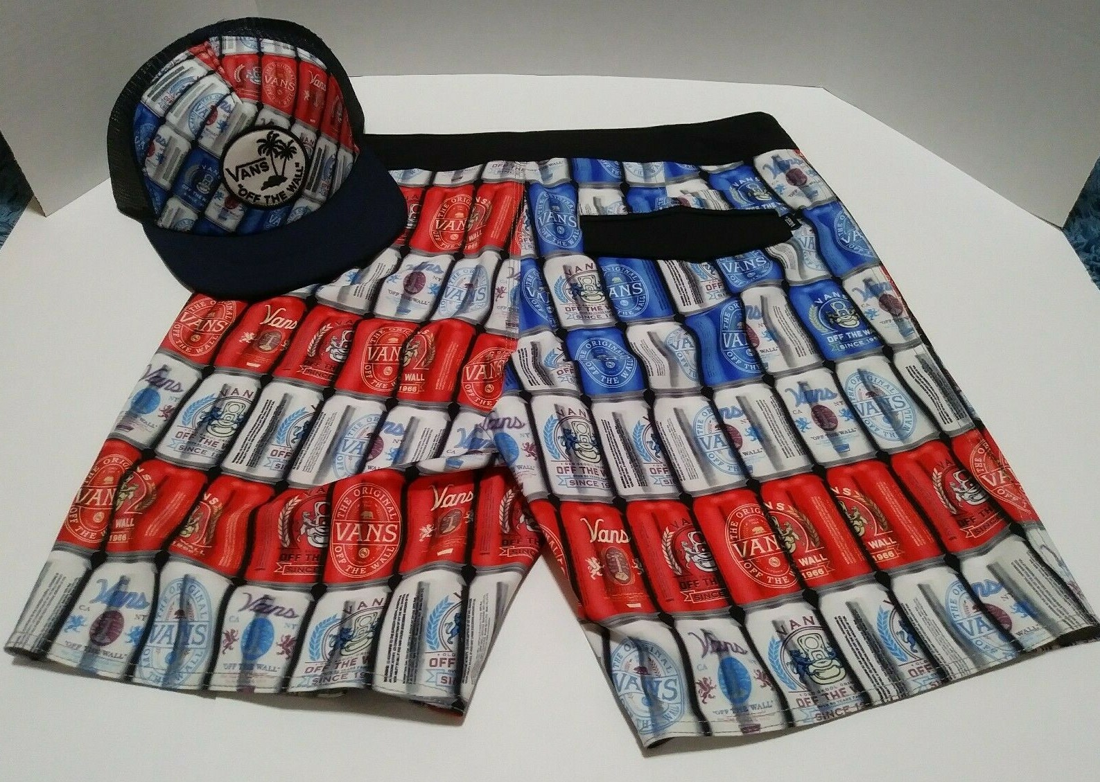 VANS (AMERI CAN) BOARD SHORTS + HAT SWIM TRUNKS MENS SIZE 30 New With