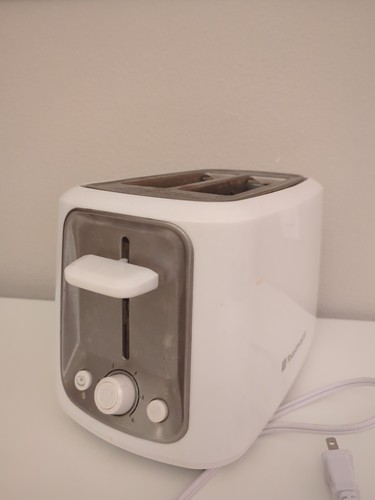 Toaster 2 Slices Toastmaster Wide Slots For Bagals 6 Settings Cool Touch White