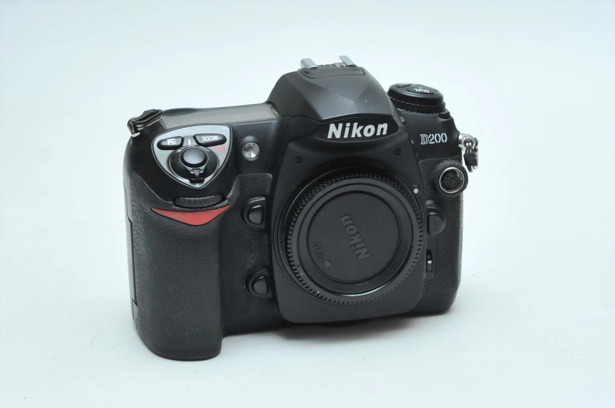 Nikon 200d outlet