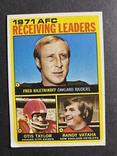 1972 Topps Football AFC Receiving Leaders Fred Biletnikoff / Taylor Card #5