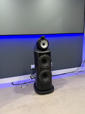 Bowers & Wilkins 801 D4 Floor-standing Speaker