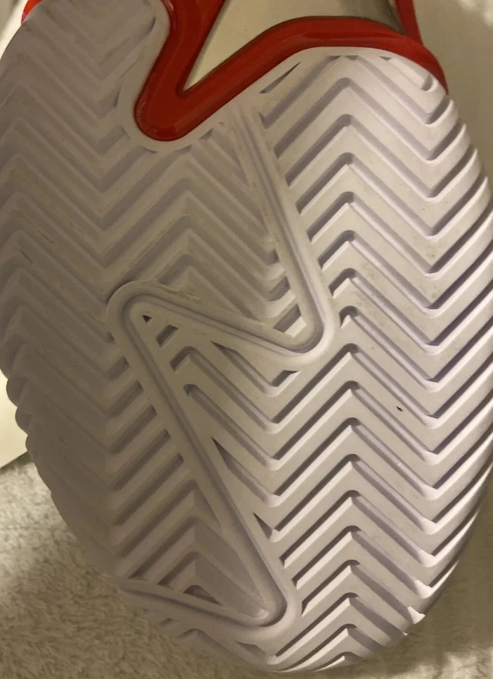 Woman's Sneakers & Athletic Shoes adidas Barricade Size 6 US - Image 4 of 4