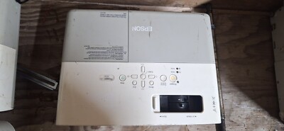 Epson PowerLite 95 V11H383020 3LCD XGA 2600 Lumen Projector