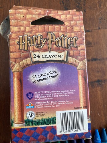 Vintage 2000 Harry Potter Box of Crayons - Elmers Brand Unused - Picture 2 of 7