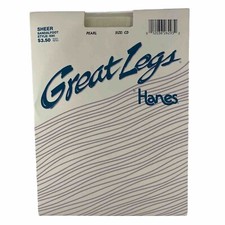 Vintage HANES Great Legs Pantyhose Size CD Pearl Off White Sheer Sandalfoot NEW