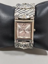 Geneva Platinum Silver Tone Case Black White Open Cuff Bracelet Band Watch 6 In.