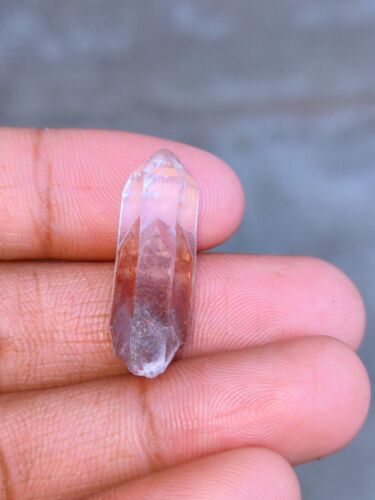 Red phantom quartz crystal Hematite inclusions Natural minerals specimen - Picture 3 of 4