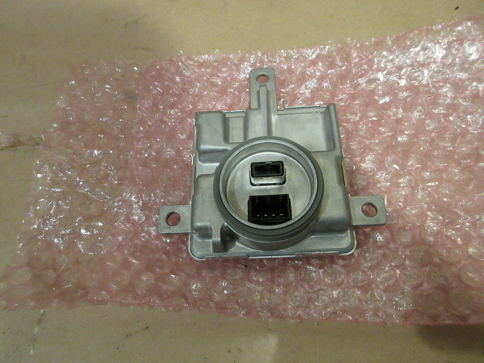 Lamborghini Aventador Control Unit For Gas Discharge Lamp P/N 8K0941597E