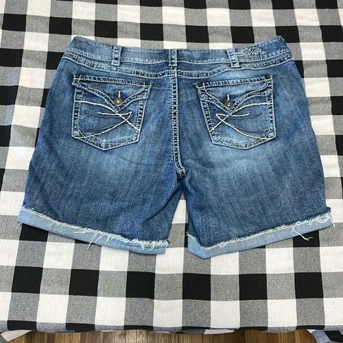 Silver Jeans McKenzie Denim Jean Shorts Women's Plus Size 22 Stretch Distressed - Picture 9 of 13