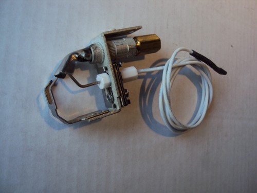 Honeywell Q3451 B2010 Furnace Pilot Burner - Picture 5 of 6