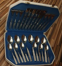VINTAGE VINERS INTERNATIONAL 24 PIECE CUTLERY SET WITH ORIGINAL BOX