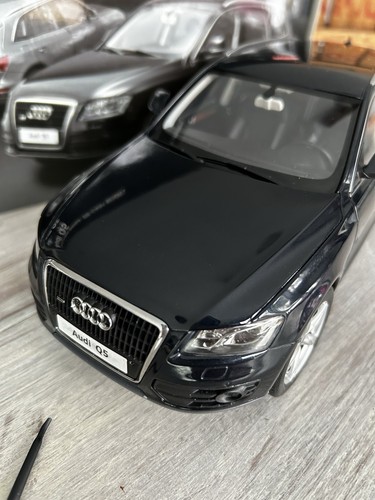 Kyosho Audi Q5 Deep Sea Blue Die Cast 1:18 w/ Box Packaging & Tool - Picture 2 of 15