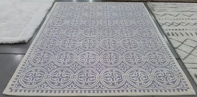 LAVANDER / IVORY 7'-6'' x 9'-6'' Flaw in Rug, Reduced Price 1172785011 CAM123C-810