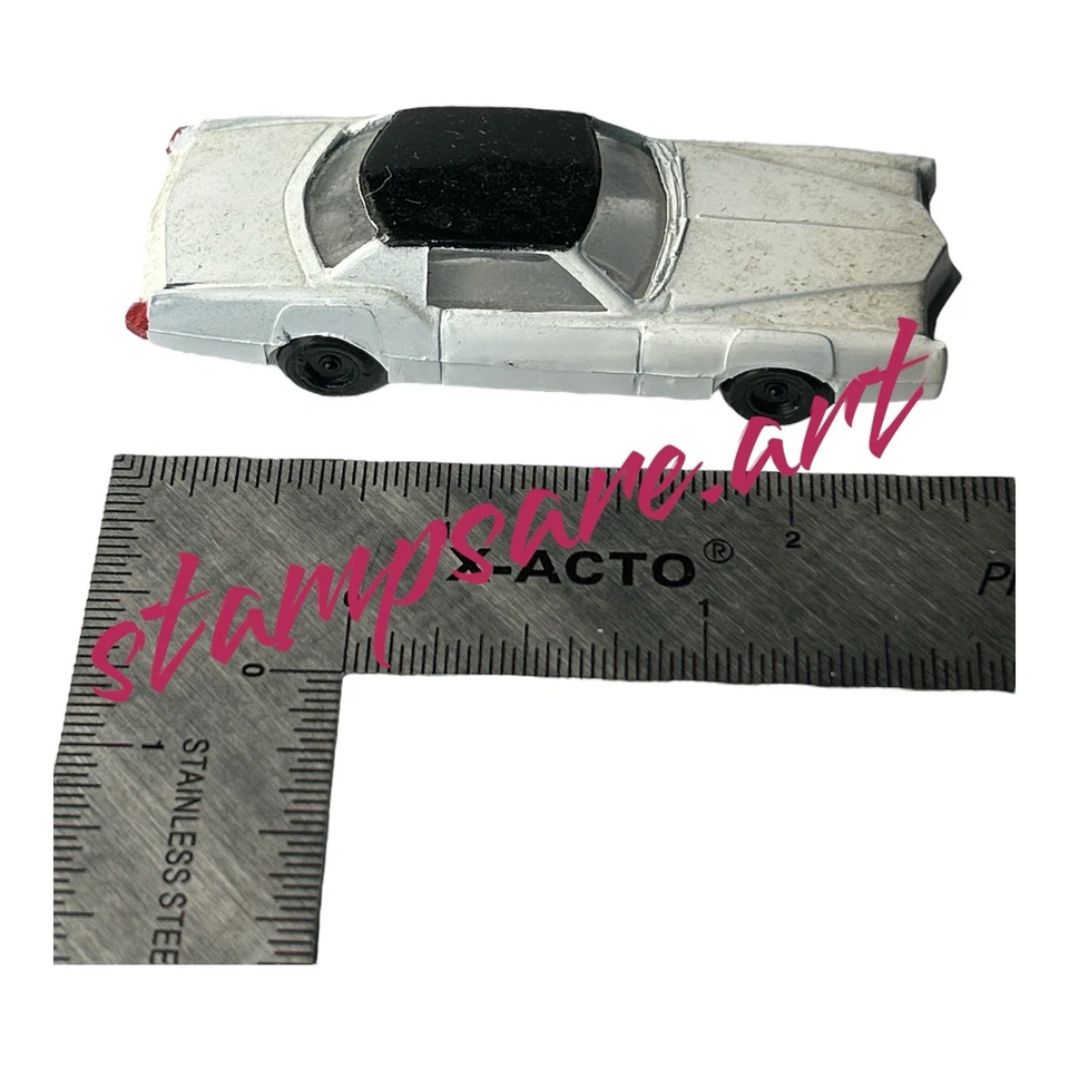 Coches vintage BACHMANN HO de plástico de los años 60 Cadillac El Dorado rojo y blanco variaciones Foto 3 de 4