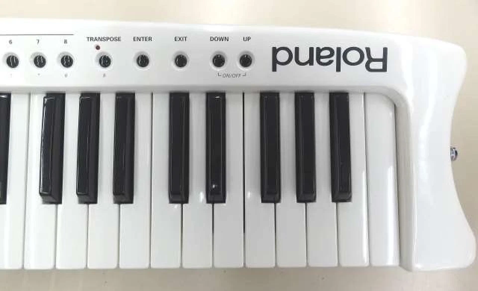 ROLAND AX-7 MIDI keyboard controller Free Shipping From Japan - Image 2 of 4