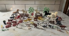 Lot Of Plastic Farm Animals Vintage Pigs Cows Horses Fences