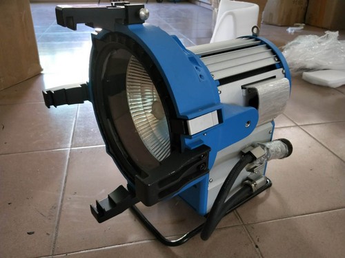 Profession Film M18 300HZ HMI 1800W Video Light DayLight + OSRAM M18 PAR 110V - Picture 6 of 11