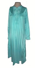 vintage-1960s Night Gown, Nancy King Lingerie, Turquoise Antron-III-Nylon Mint M