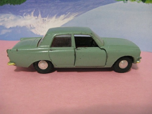 Spot On Ford Zephyr Six By Tri-ang Northern Ireland Sedan Model No. 270 I '42 Sc - Picture 4 of 8