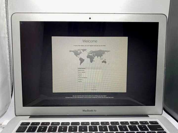 Apple MacBook Air MC503LL/A Core 2 Duo SL9400 1.86GHz 2GB RAM 128GB SSD - C Grad - Image 3 of 4