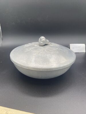 Vintage Everlast Forged Aluminum Covered Casserole Dish Pear Grapes Leaves