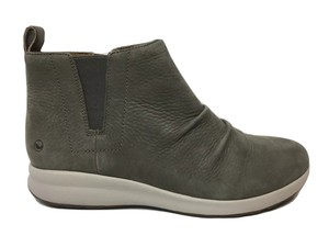 clarks un adorn mid ankle boot