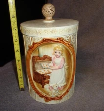 NICE Vintage 1978 Sears & Roebuck CO Pioneer Women Ceramic SINGLE Canister 9"