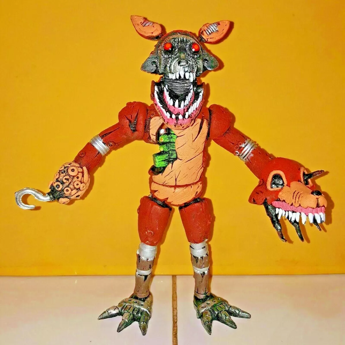 FNAF ANIMATRONIC TWISTED FOXY action figure size 8 Five Nights at Freddy's  ⚡⚡⚡⚡