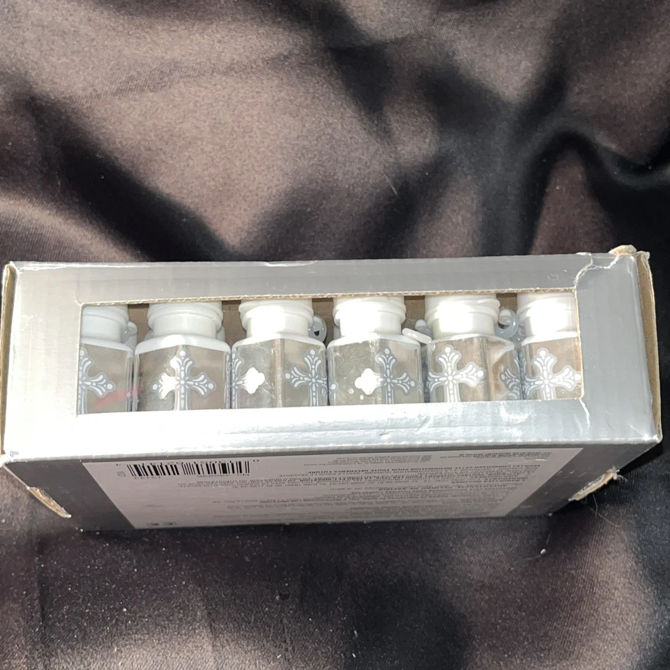 Wedding Bubbles 24 Count Silver With Cross On Each Bottle New In Box - Image 2 of 4