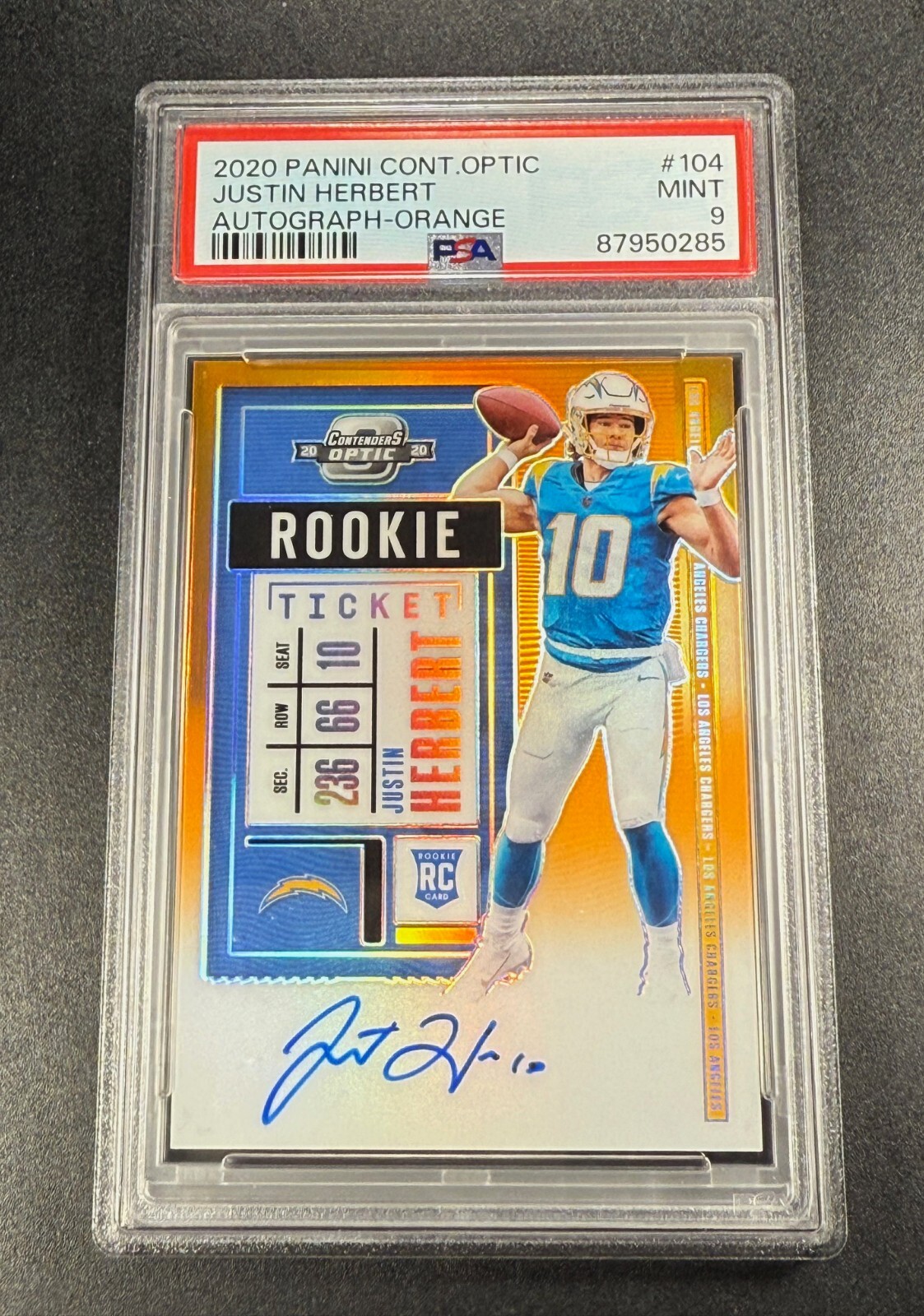 JUSTIN HERBERT 2020 CONTENDERS OPTIC #104 ORANGE PRIZM AUTO ROOKIE RC /50 PSA 9