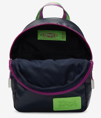 完売必須!☆Nike Sportswear Futura 365 Mini Backpack (6L) Nike Sportswear Futura 365 Women's Mini Backpack, 6L