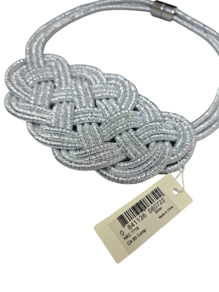 Collar babero de plata Amrita Singh llamativo cuerda trenzada cierre magnético nuevo con etiquetas Foto 3 de 4