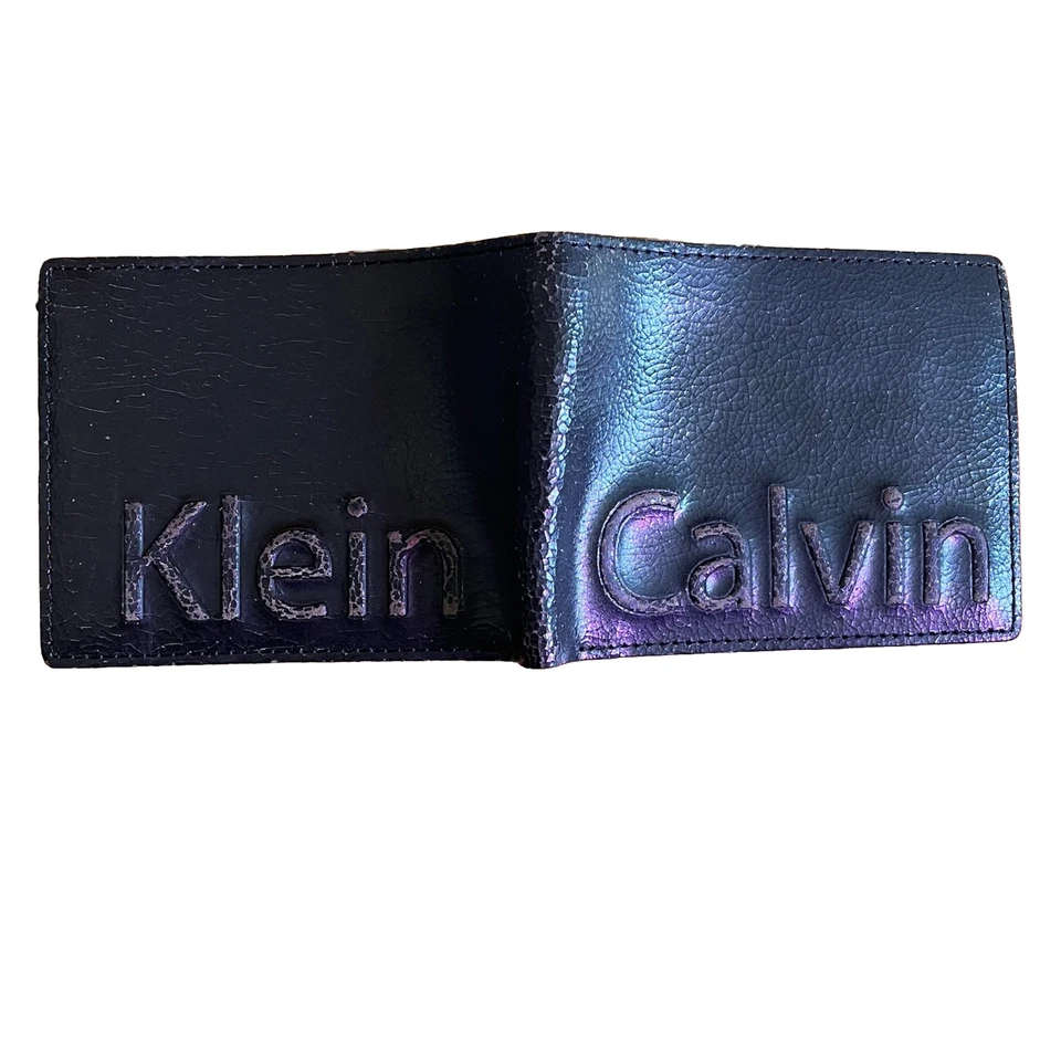 Cartera de cuero genuino marrón con logotipo doble pliegue de Calvin Klein para hombre Foto 3 de 4