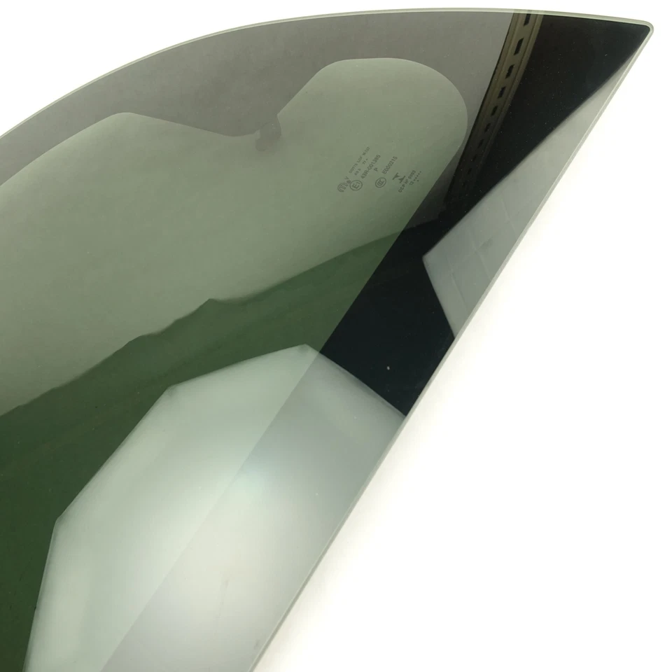 Caravan Town & Country Driver Left Rear Quarter Glass Window 2008 2009 2010 2011 - Image 4 of 4