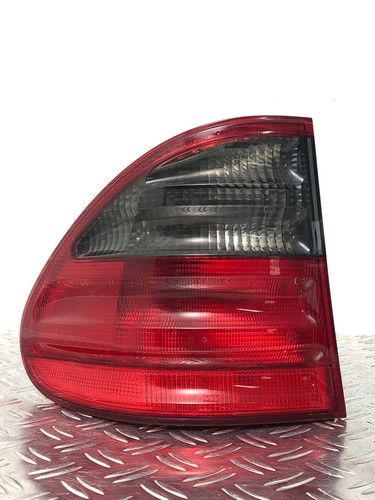 Rückleuchte Heckleuchte links MERCEDES-BENZ E-Klasse Kombi S210 A2108206764