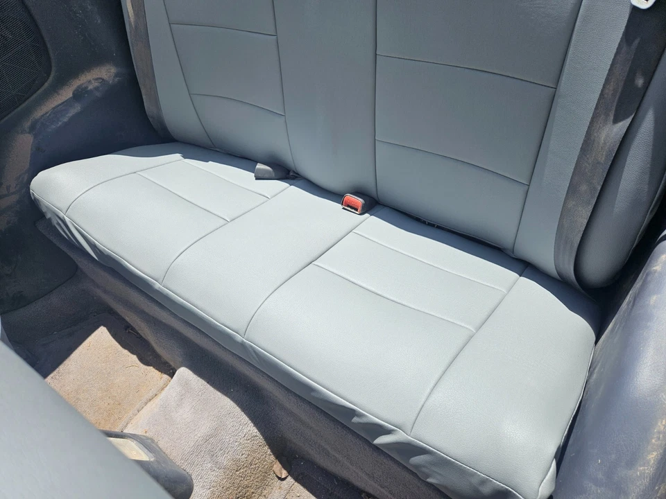 适用于 CHRYSLER SEBRING 后座套 IGGEE S.LEATHER 定制 适合 13 种颜色 — 第 2/4 张图片