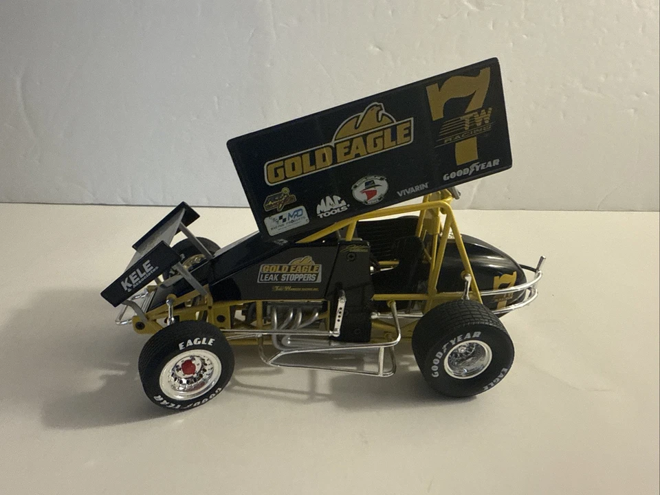 Jeff Swindell Gold Eagle #7TW Sprint Car GMP 1:18 Diecast Car - Image 2 of 4
