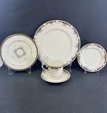Lenox Hartwell House~(1)~5 piece Place Setting~1st Quality~Perfect