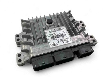 RENAULT FLUENCE L30 Motorsteuergerät ECU 237101715R 237100914R 2013 32400312