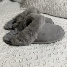 New Women's KOOLABURRA by UGG Gray Milo Suede Slipper Size 11