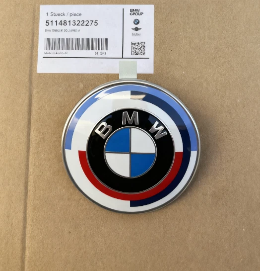 50TH For BMW 74MM Trunk Replacement Emblem Badge Roundel F22 23 30 31 32 E46 E90 Foto 2 de 4