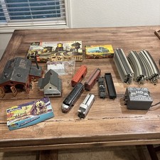 Vintage HoScale Model Train Buildings Job Lot Parts/Restoration   Huge Set Nice 