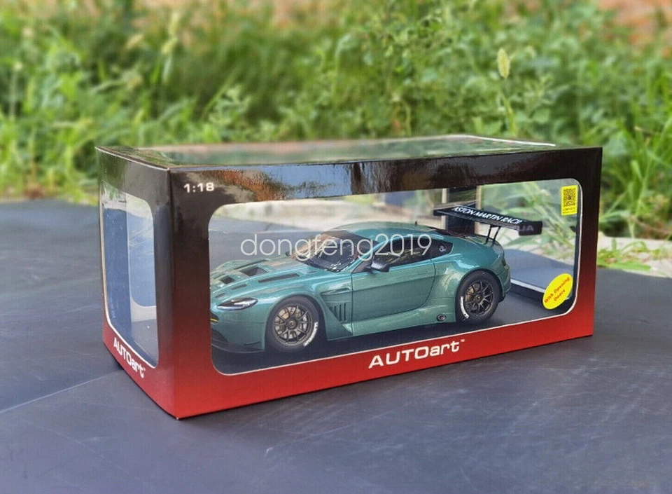 AUTOart 1/18 Scale Aston Martin Vantage V12 GT3 Green Diecast Car hot - Image 3 of 4