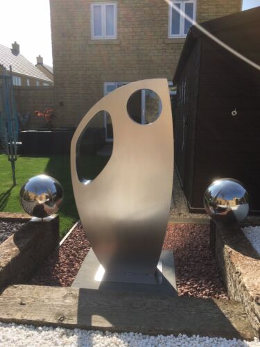 Large stainless steel garden sculpture. - Picture 2 of 12
