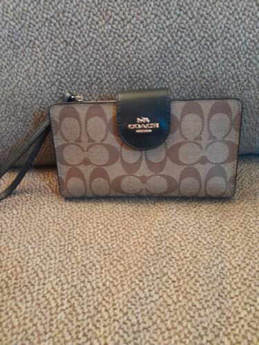 Coach Tech Wallet Black With Brown Signature