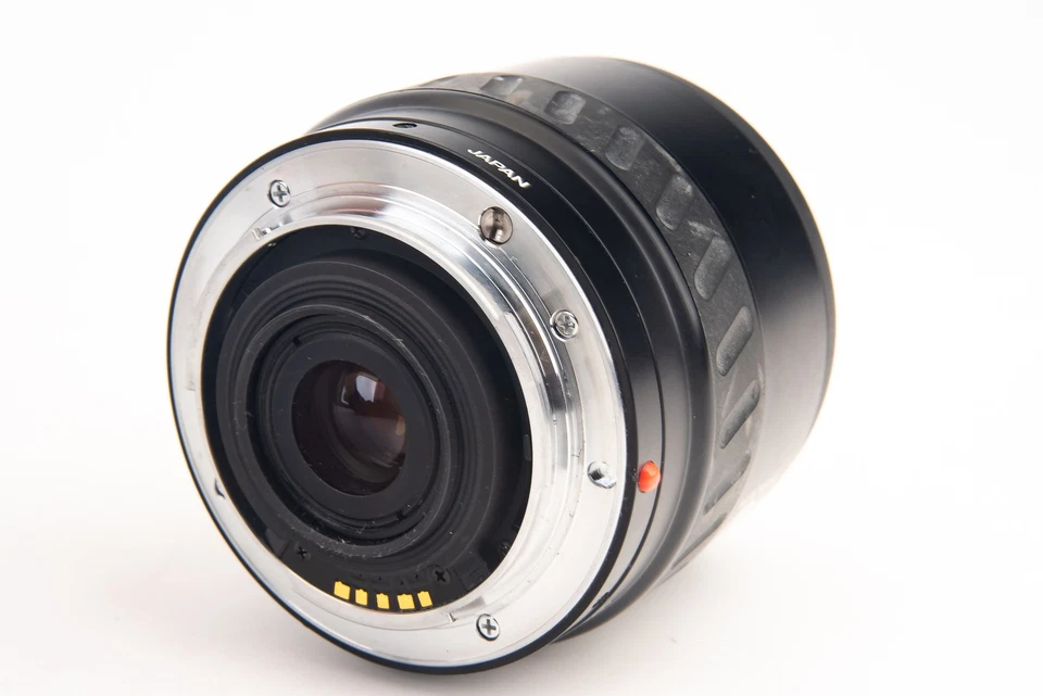 Minolta 35-105mm f/3.5-4.5 AF Macro Zoom Lens for Sony Alpha Mount V26 - Image 3 of 4