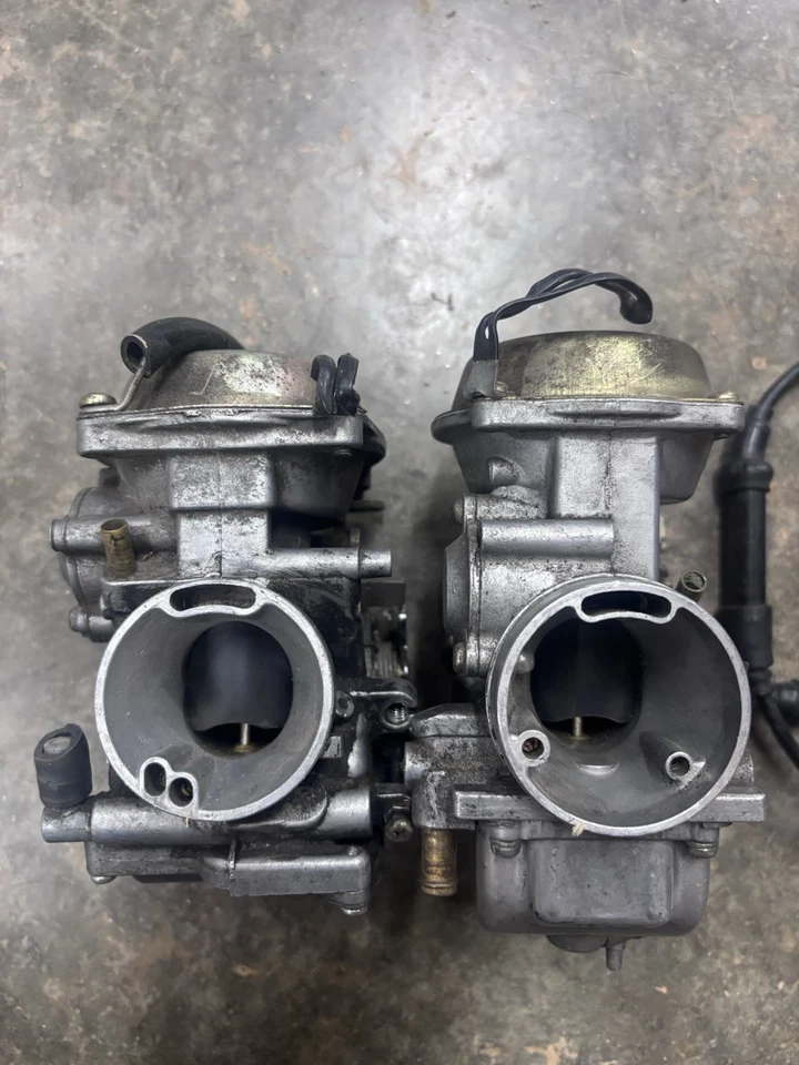 Carburadores Mikuni carburadores dobles para 1984-2004 Suzuki Intruder 700cc 800cc Foto 3 de 4
