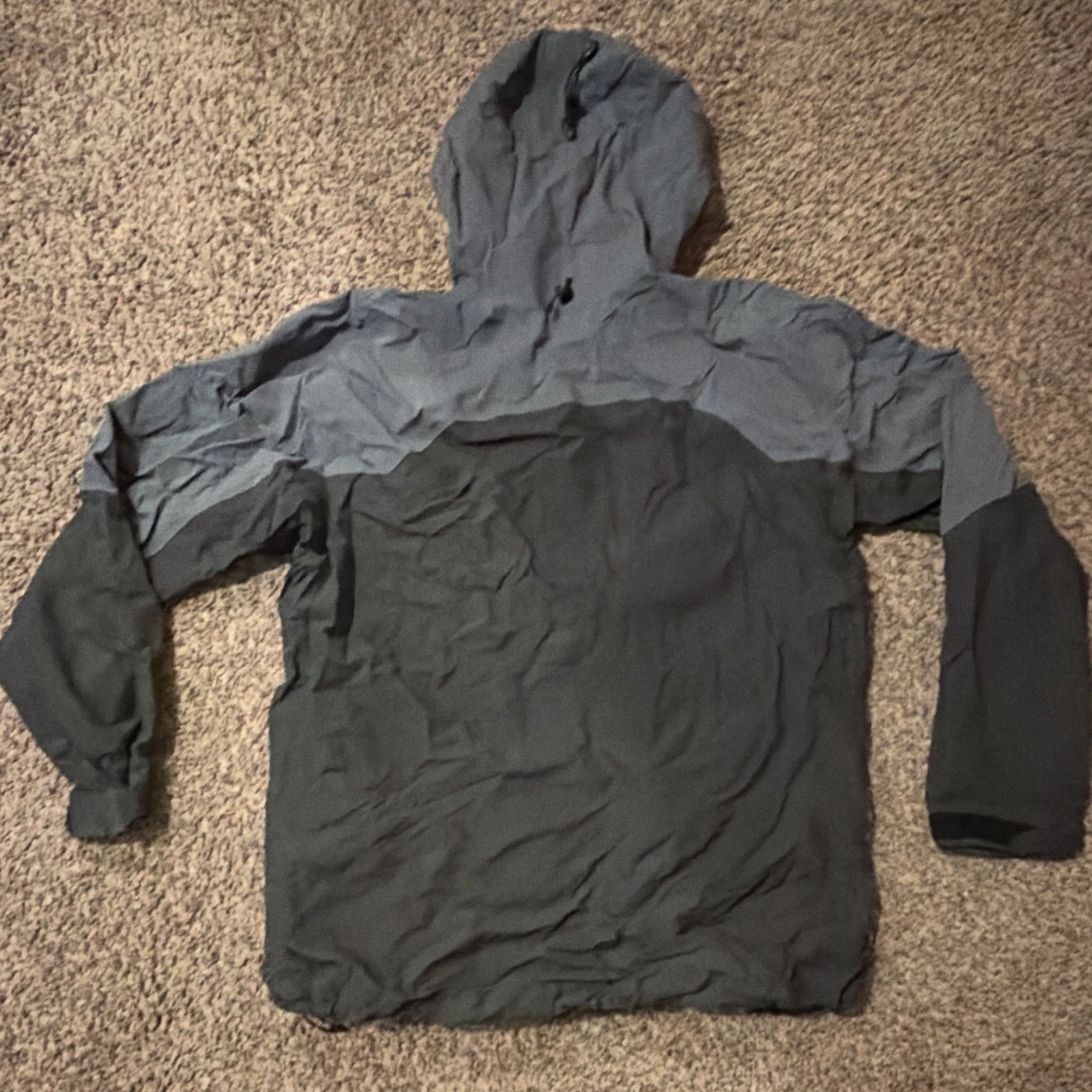 Arc'teryx Rush Men's XL Hooded Full Zip Nylon Ripstop Rain Coat Gray/Black - product detail image 4