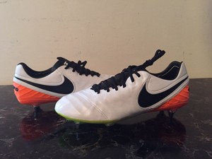 Nike tiempo legend VI 6 SG Pro Acc botín De Fútbol Naranja Blanco Talla 7.5  (821788-108) | eBay